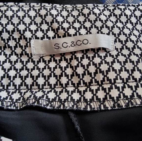 S. C. & Co. Skort - Picture 2 of 7
